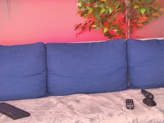 Ninna-Velvet Porn Show