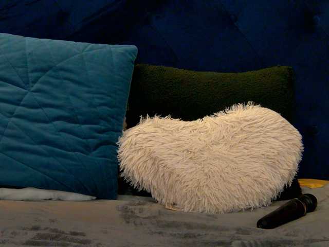 Ninna-Velvet webcam