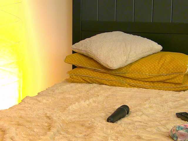 Ninna-Velvet's BongaCams show and profile