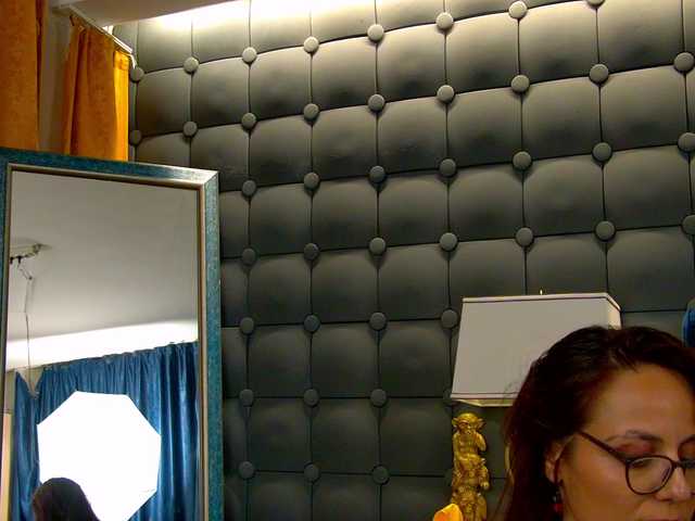 Ninna-Velvet live cam on BongaCams
