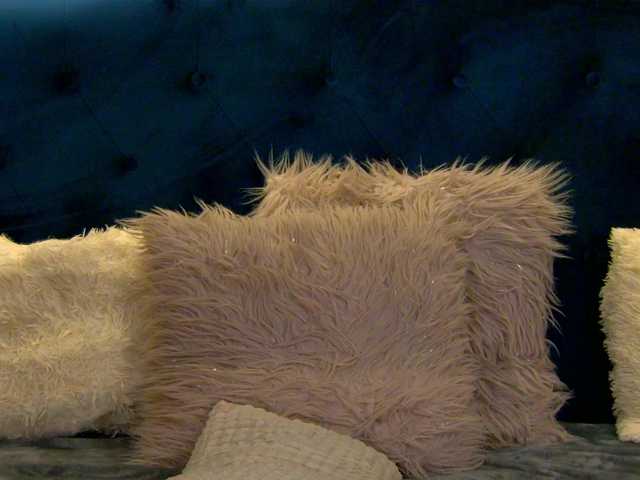 Ninna-Velvet live webcam show