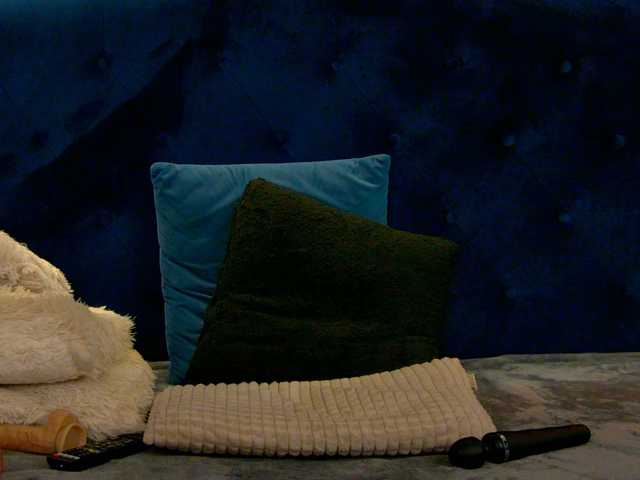 Ninna-Velvet live cam on BongaCams