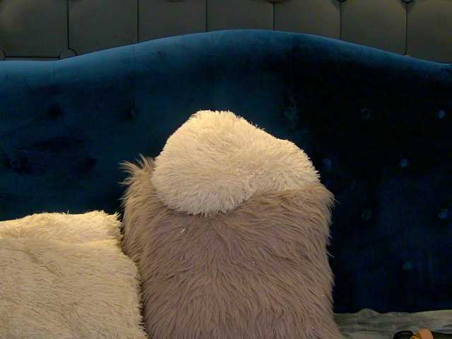 Ninna-Velvet live cam on BongaCams