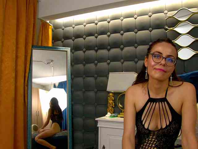 Ninna-Velvet webcam