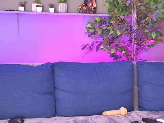 Ninna-Velvet webcam