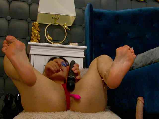 Ninna-Velvet webcam
