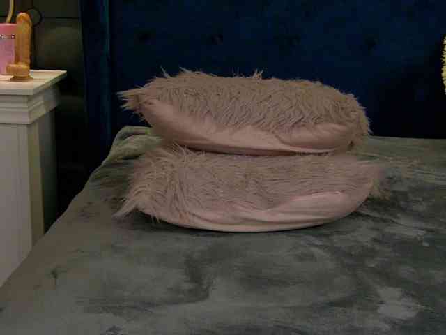 Ninna-Velvet webcam
