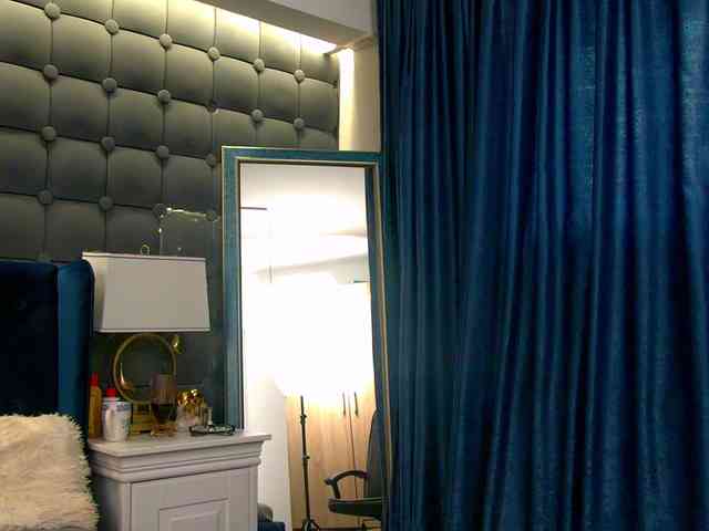 Ninna-Velvet webcam