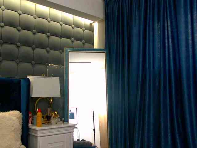 Ninna-Velvet webcam