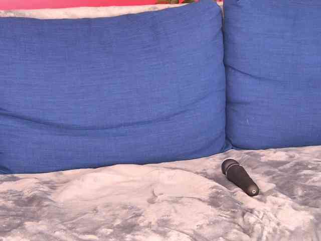 Ninna-Velvet webcam