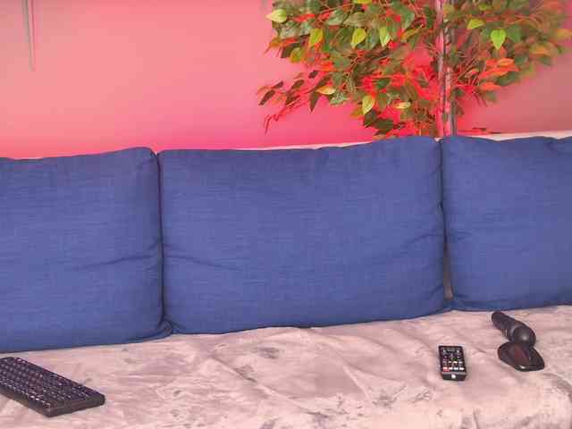 Ninna-Velvet webcam