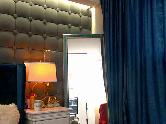 Ninna-Velvet webcam