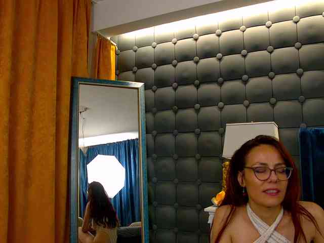 Ninna-Velvet webcam
