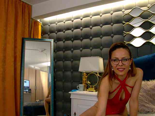Ninna-Velvet webcam