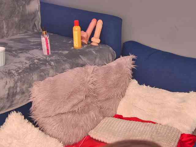 Ninna-Velvet webcam