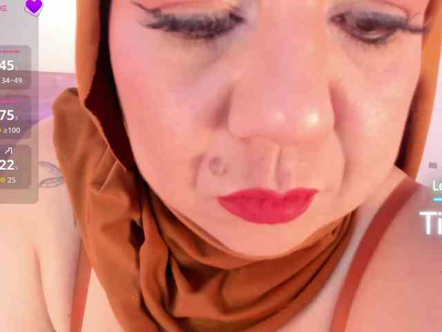 BellaAzahara webcam