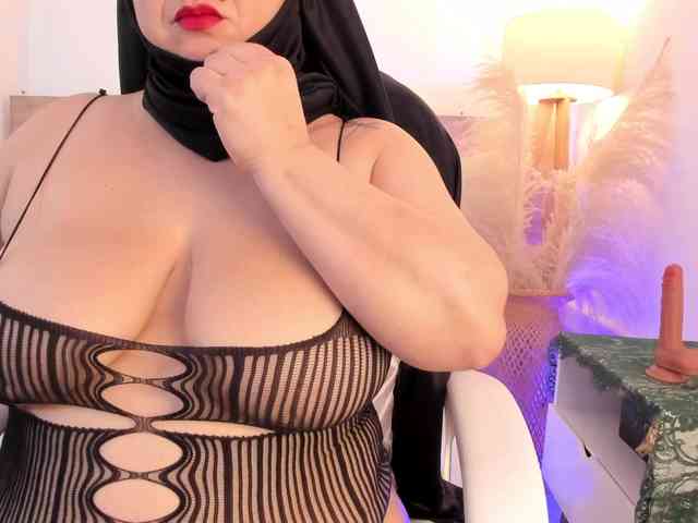 BellaAzahara webcam
