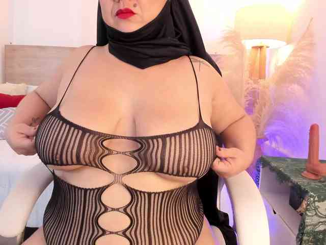 BellaAzahara webcam