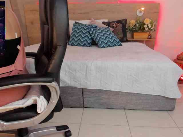 azaharaa- webcam