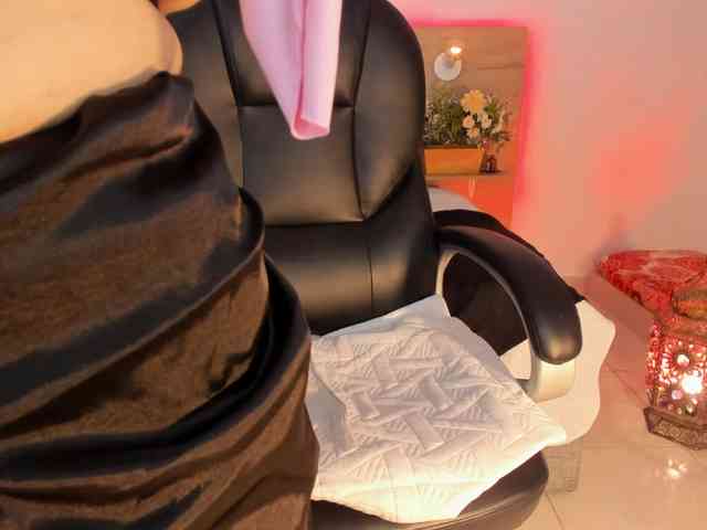 azaharaa- webcam
