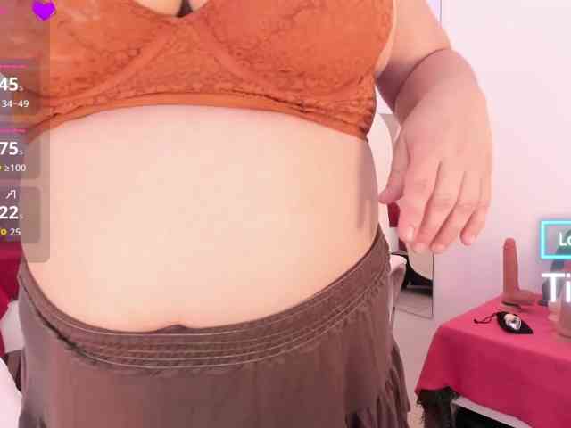 BellaAzahara webcam