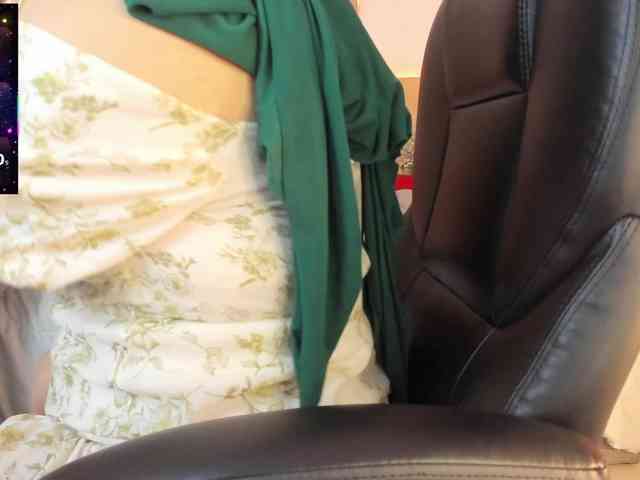 azaharaa- webcam