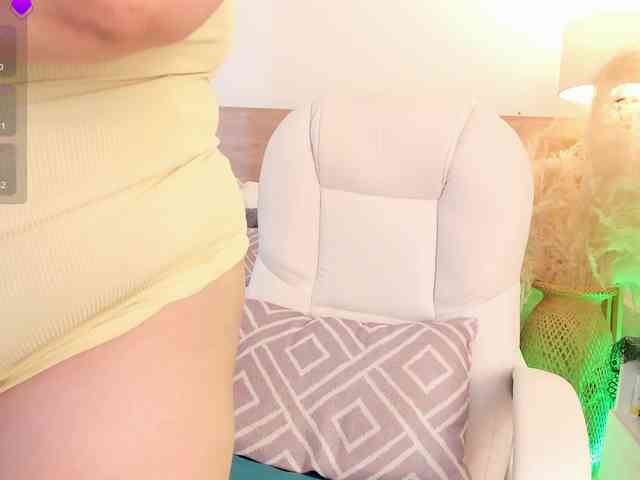 BellaAzahara webcam