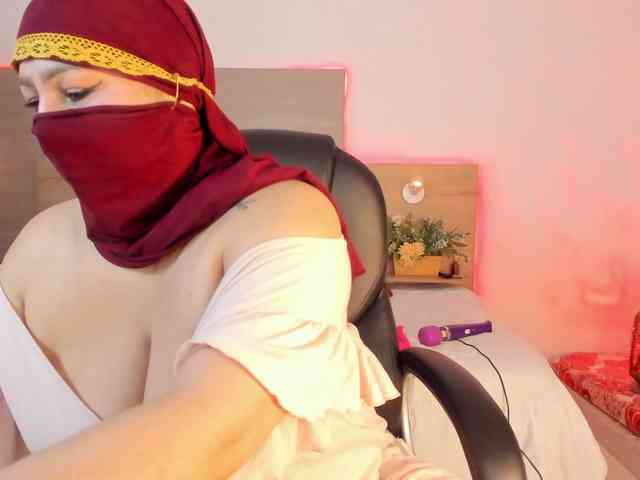 azaharaa- webcam