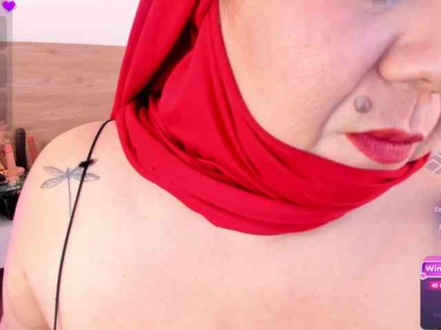 BellaAzahara webcam