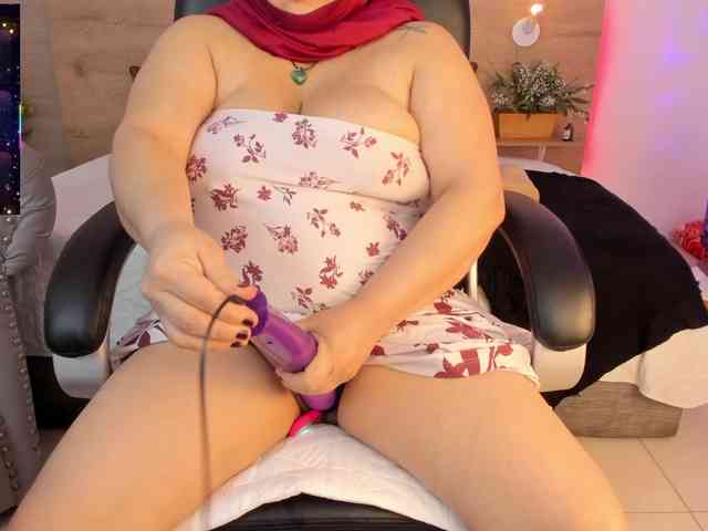 azaharaa- webcam