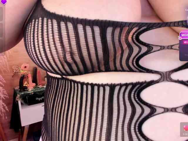 BellaAzahara webcam