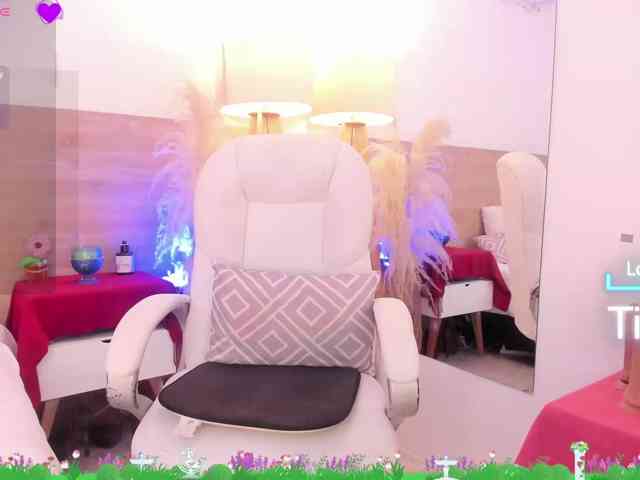 BellaAzahara webcam