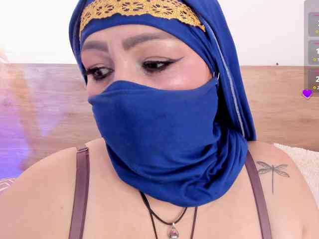 BellaAzahara webcam