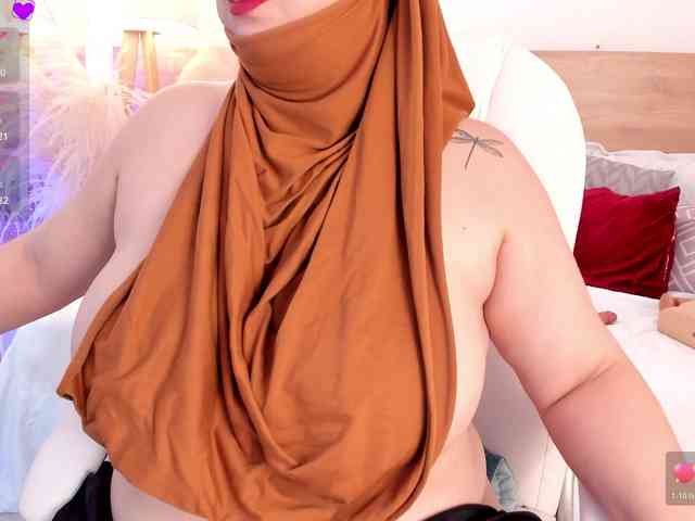 BellaAzahara webcam
