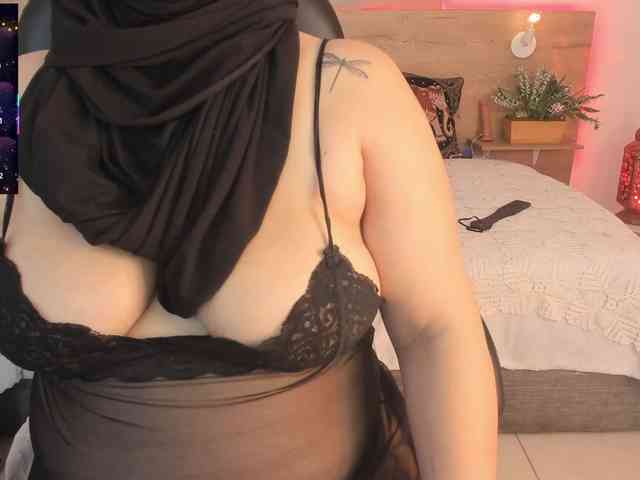 online nude chat room Azaharaa-
