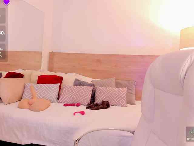 BellaAzahara webcam