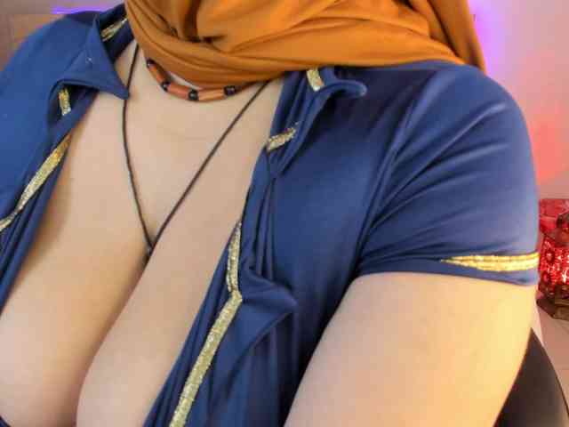 azaharaa- webcam