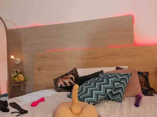azaharaa- webcam
