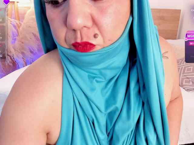 BellaAzahara webcam