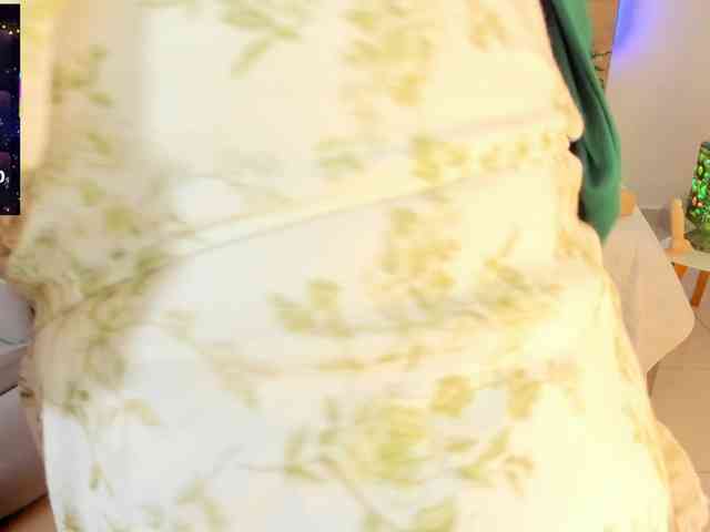 azaharaa- webcam