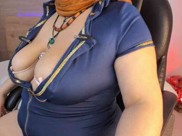 azaharaa- webcam