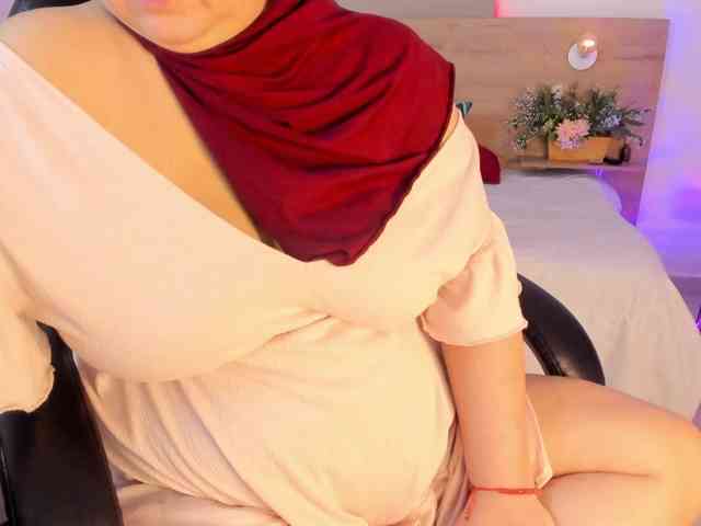 azaharaa- webcam