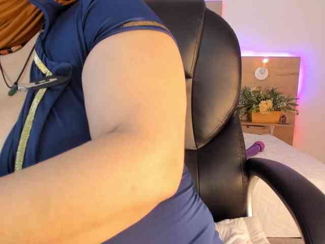 azaharaa- webcam