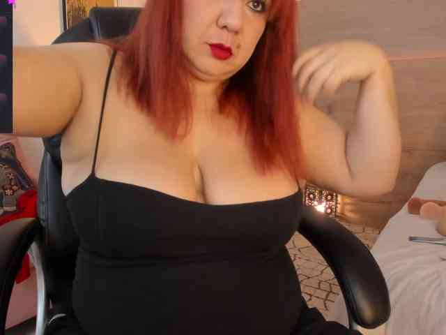 BellaAzahara webcam