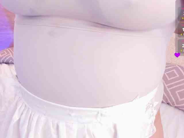 BellaAzahara webcam