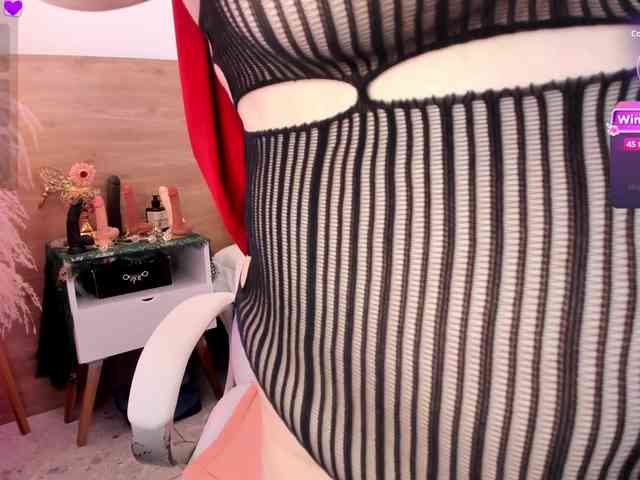 BellaAzahara webcam