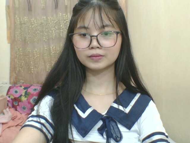 kylie17 live cam on BongaCams