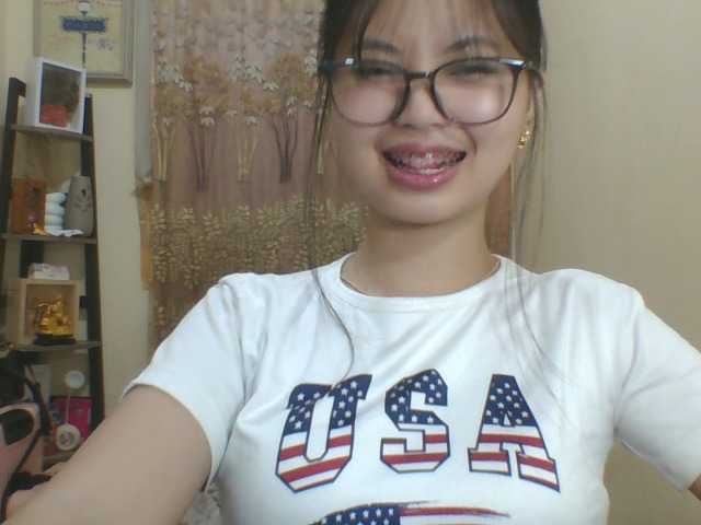 kylie17 live cam on BongaCams