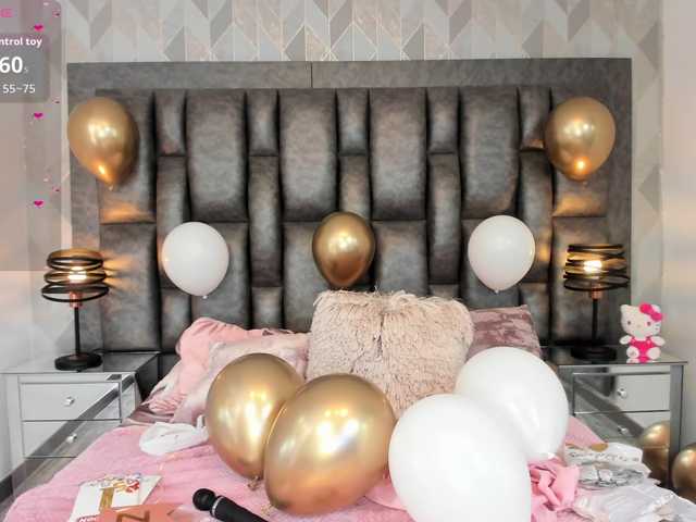 AriBlake live cam on BongaCams
