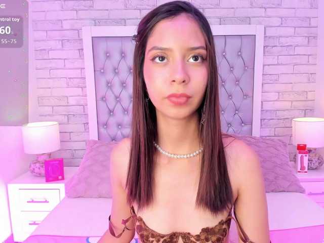 AriBlake live cam on BongaCams